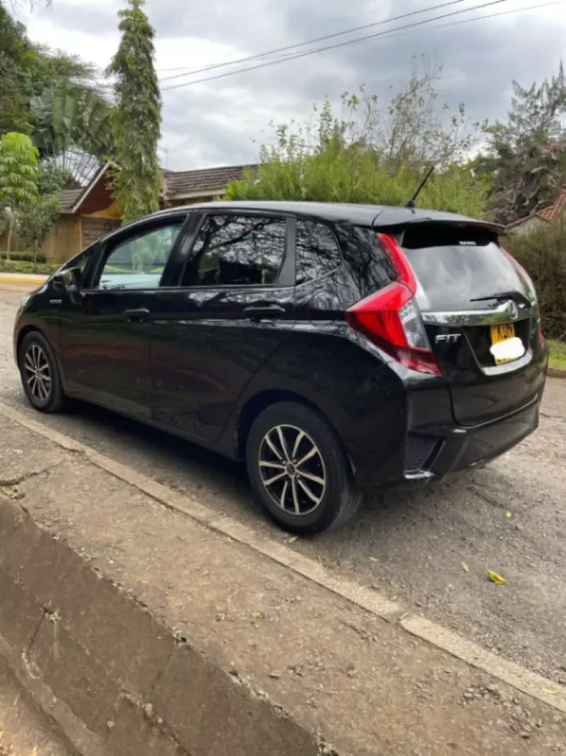 Honda Fit   - 2016