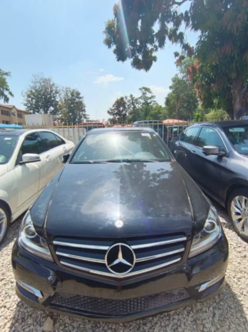 Mercedes-Benz C 300   - 2013