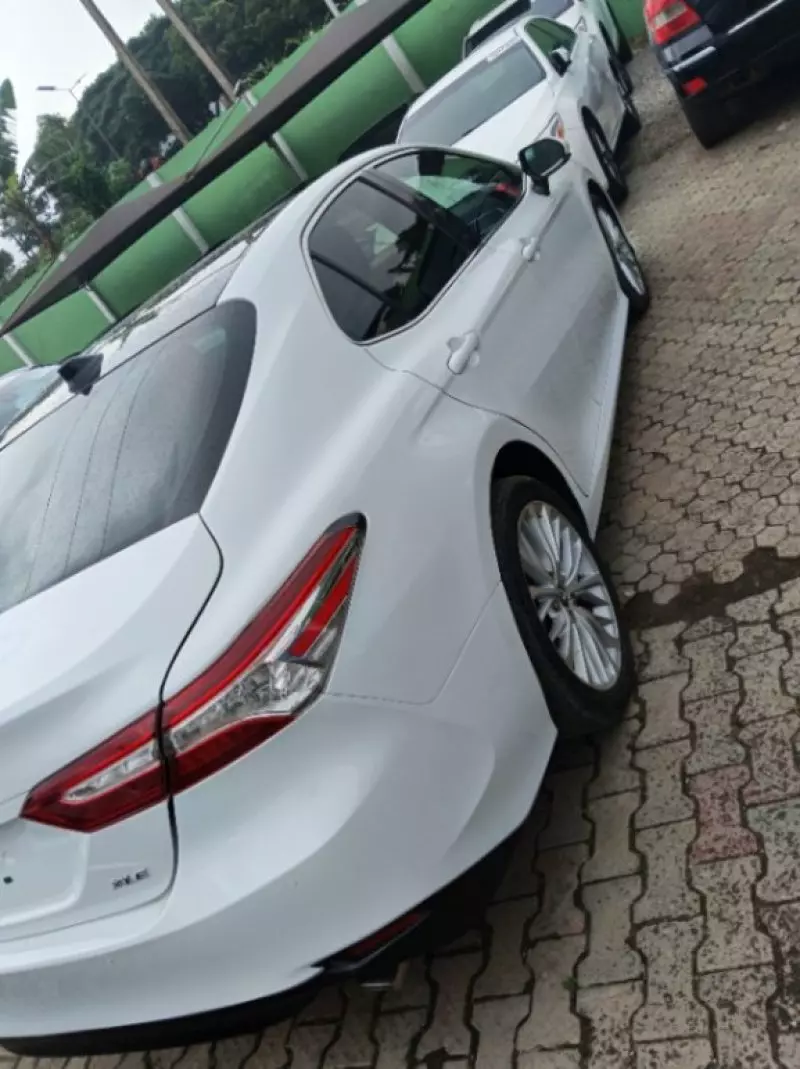 TOYOTA Camry   - 2018