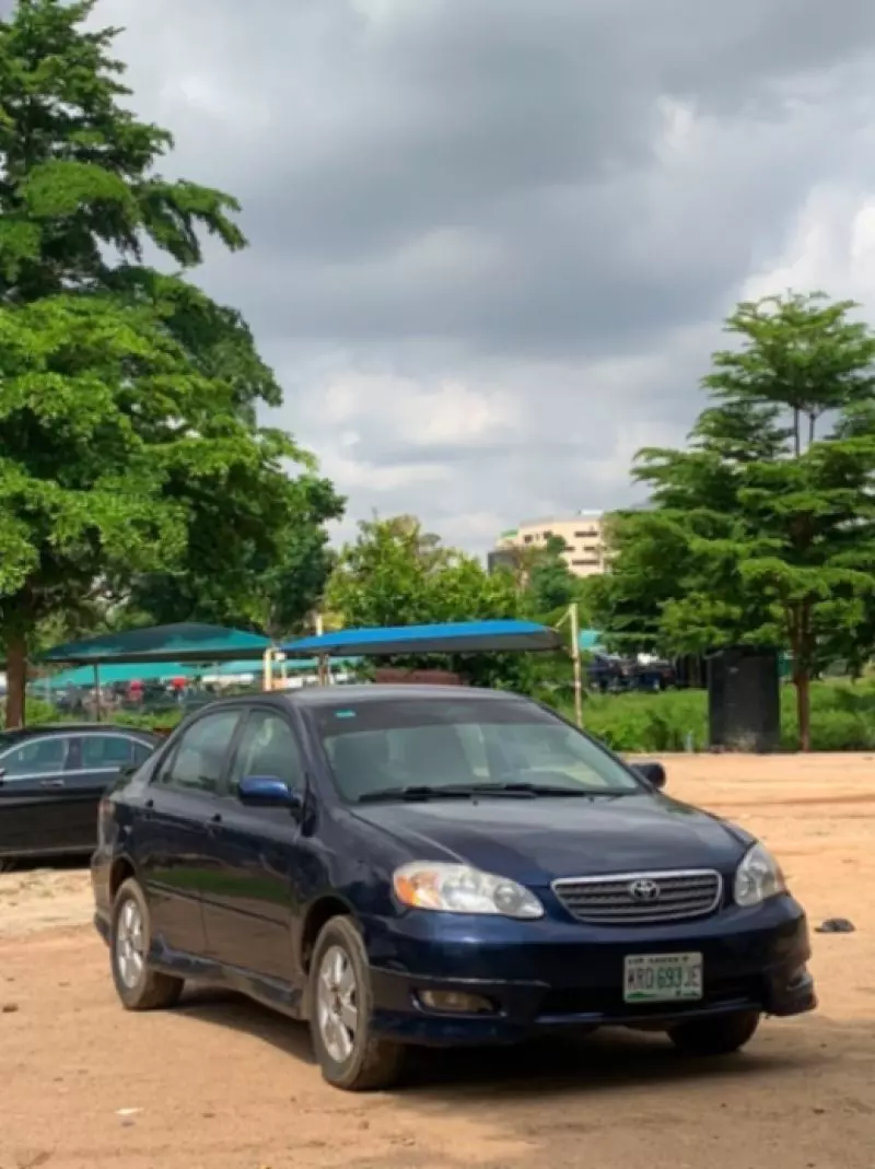 Toyota Corolla   - 2007