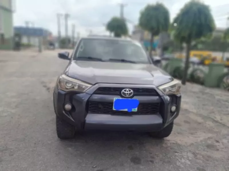 Toyota 4Runner   - 2014