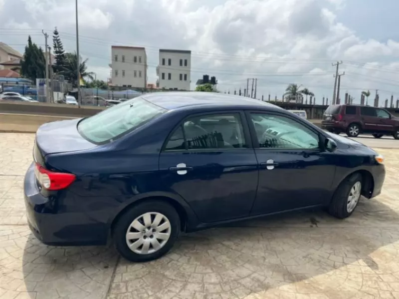Toyota Corolla   - 2013