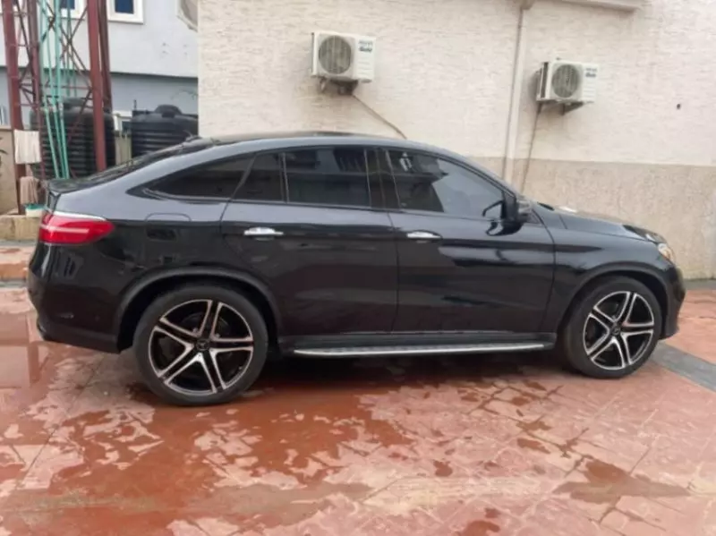 Mercedes-Benz GLE-Class   - 2019
