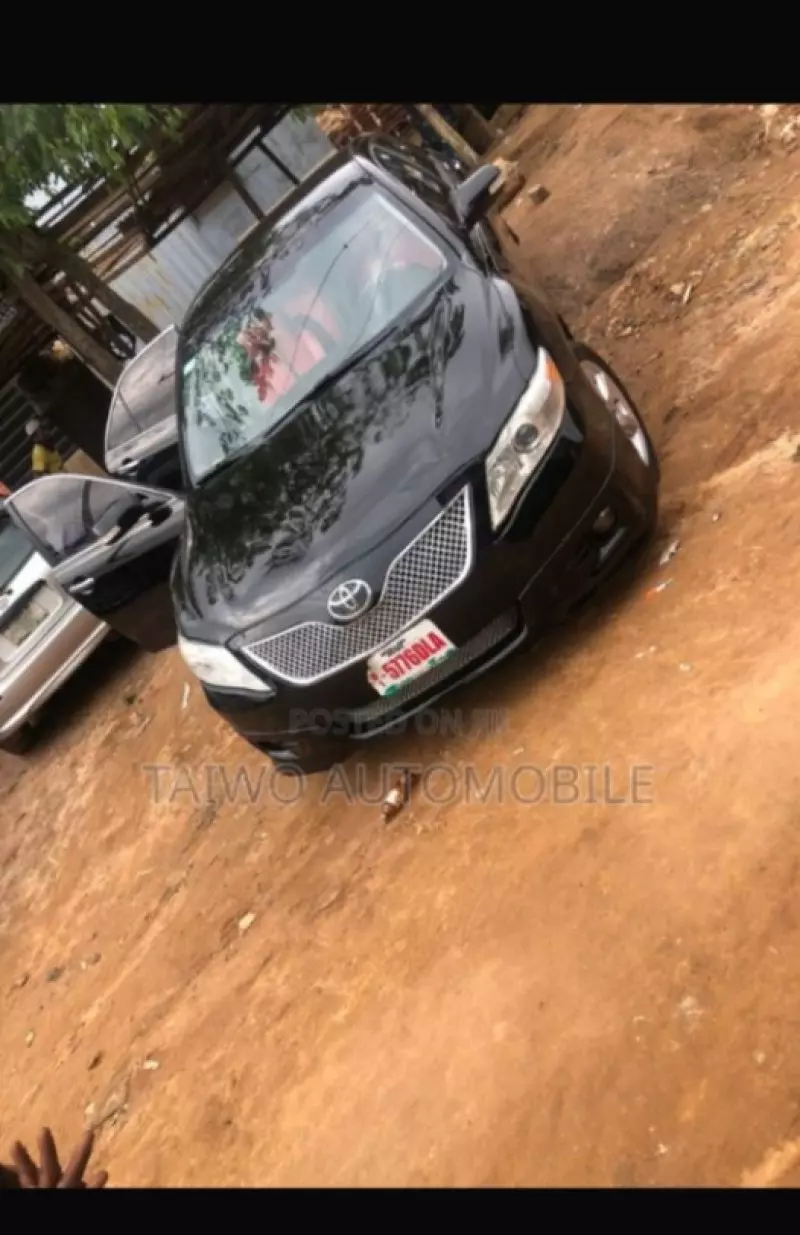 Toyota Camry   - 2017