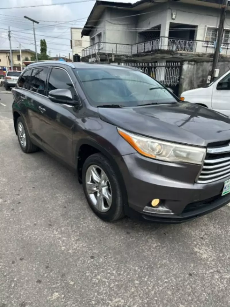 TOYOTA Highlander   - 2014