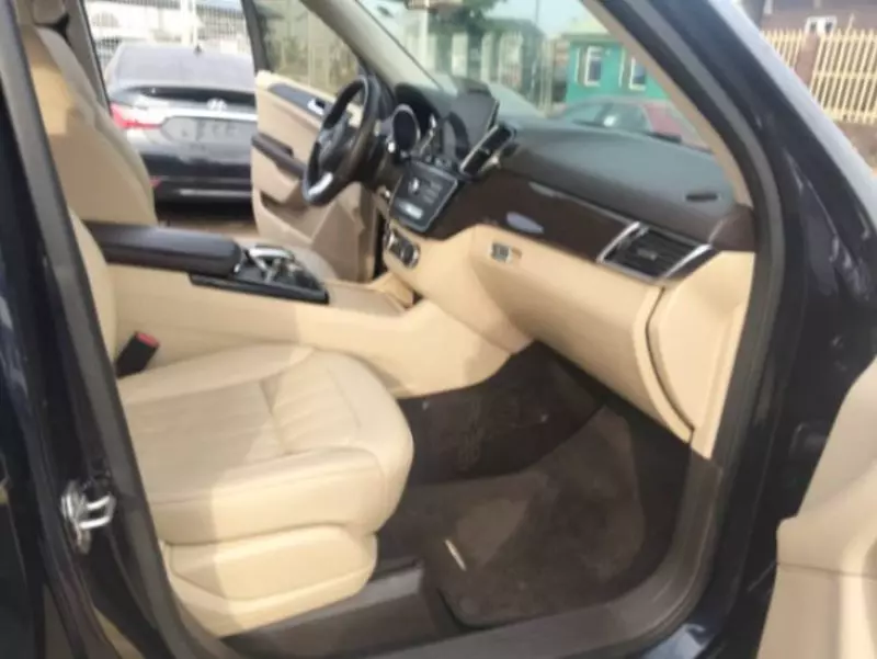 Mercedes-Benz GLE-Class   - 2018