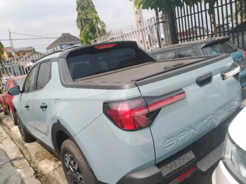 Hyundai Santa Cruz   - 2023