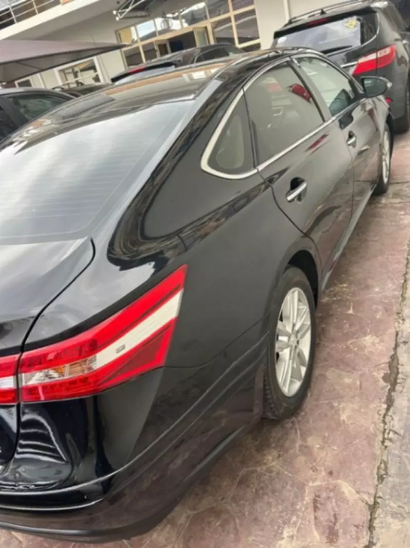 TOYOTA Avalon   - 2013