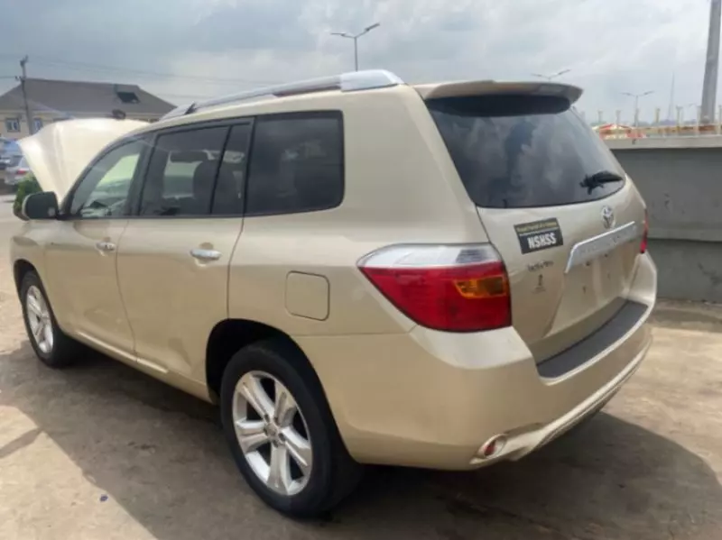 Toyota Highlander   - 2008
