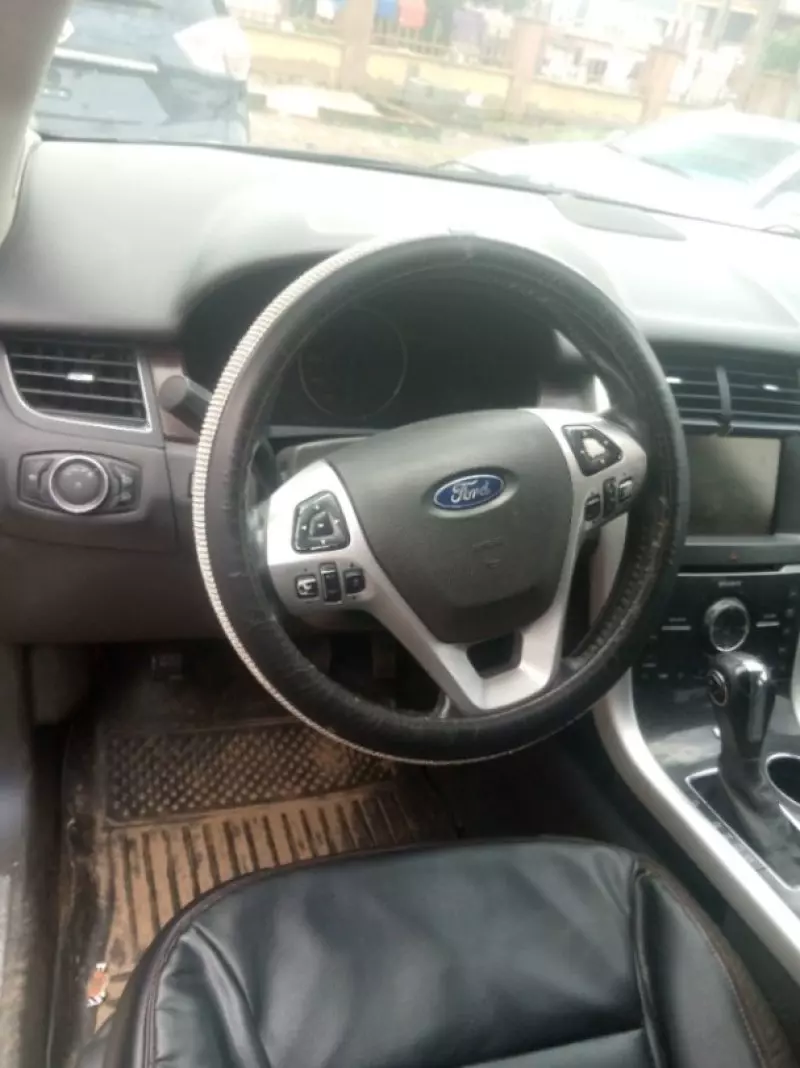 Ford Edge - 2013