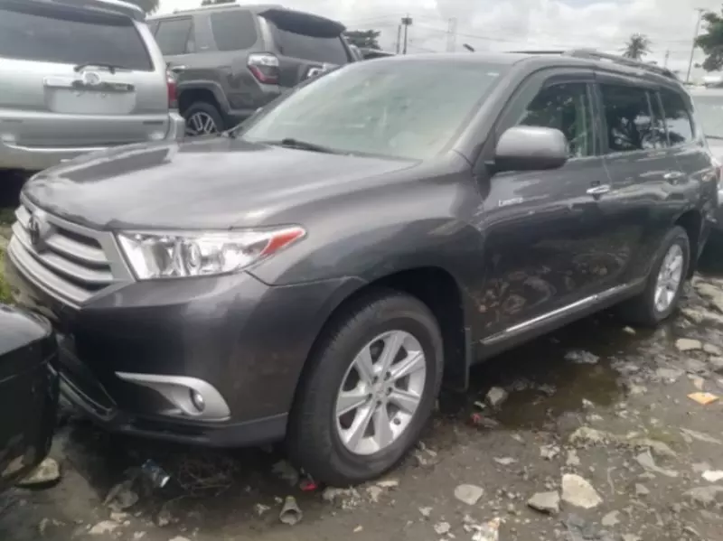 TOYOTA Highlander   - 2011