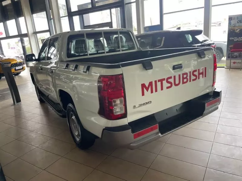 Mitsubishi L200   - 2025