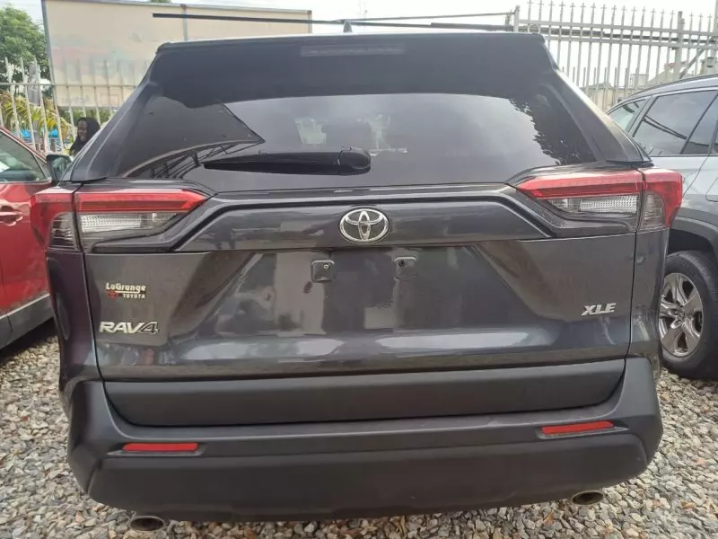 Toyota RAV 4   - 2020