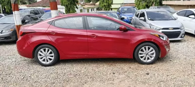 Hyundai Elantra   - 2015