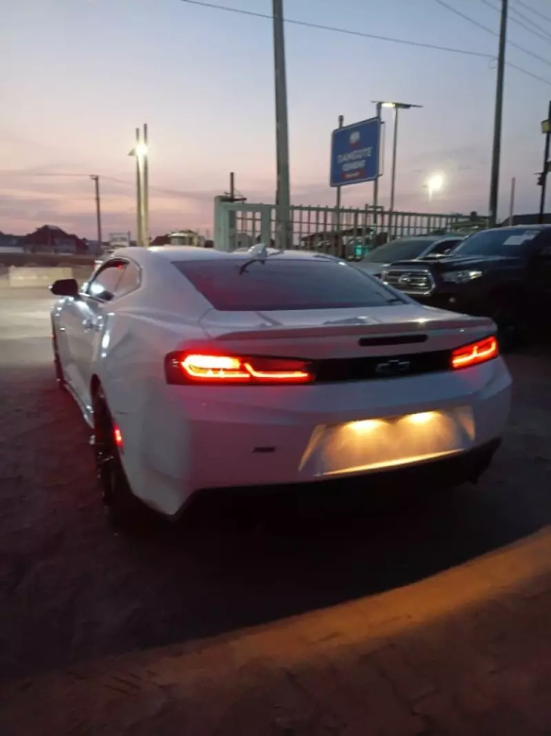 Chevrolet Camaro   - 2018