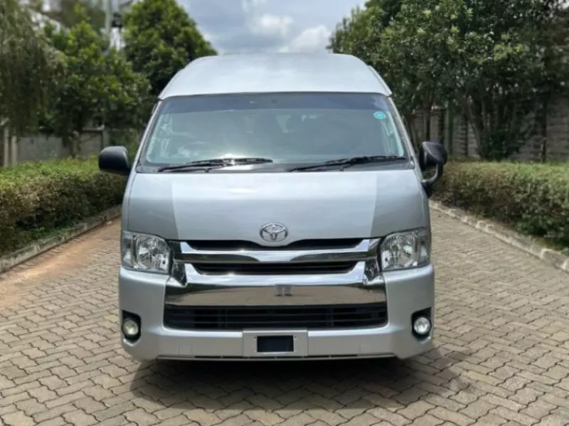 Toyota Hiace   - 2019