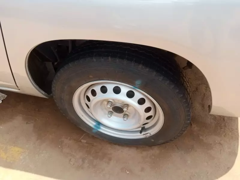 Toyota Succeed    - 2015