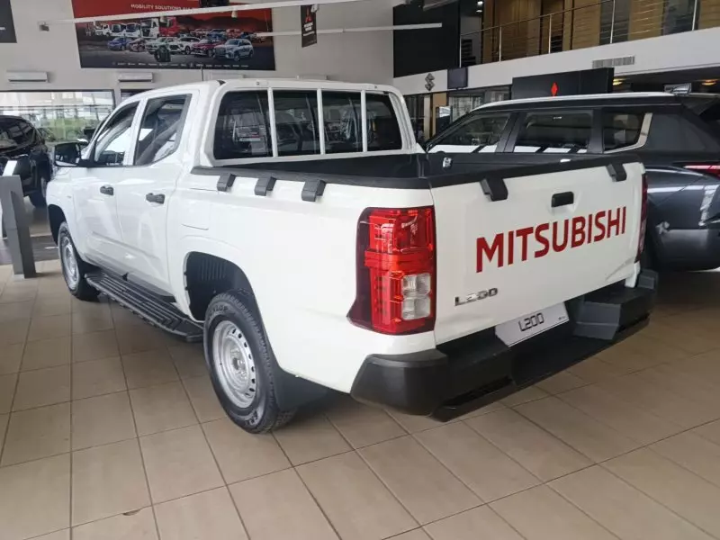 Mitsubishi L200   - 2026