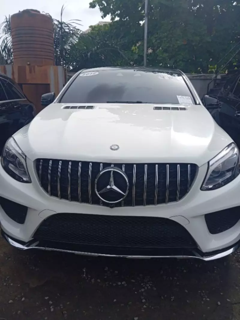 Mercedes-Benz GLE-Class   - 2017
