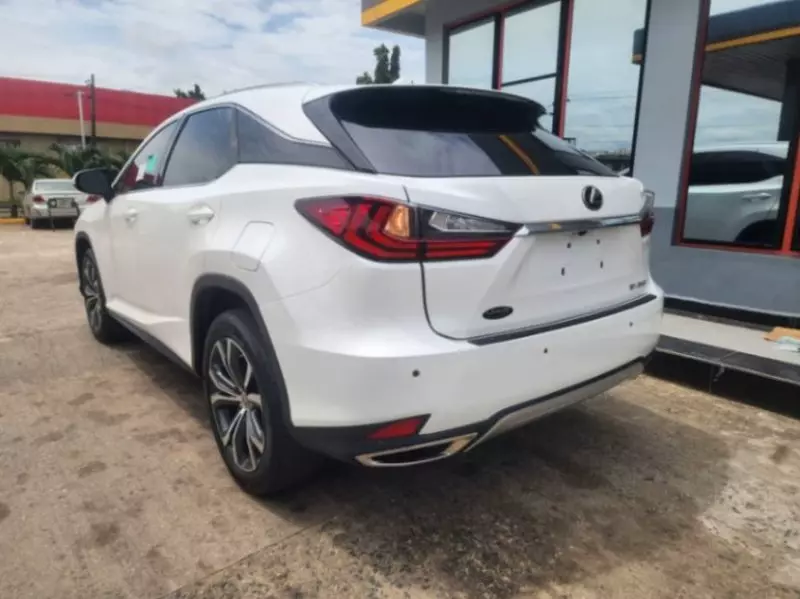 Lexus RX   - 2020