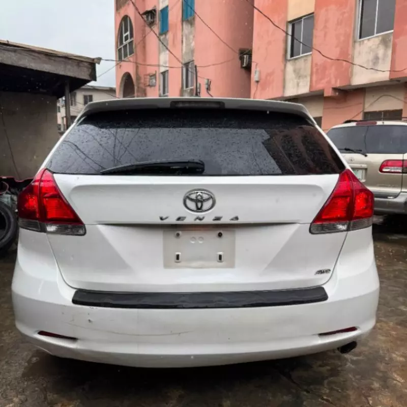 TOYOTA Venza - 2010