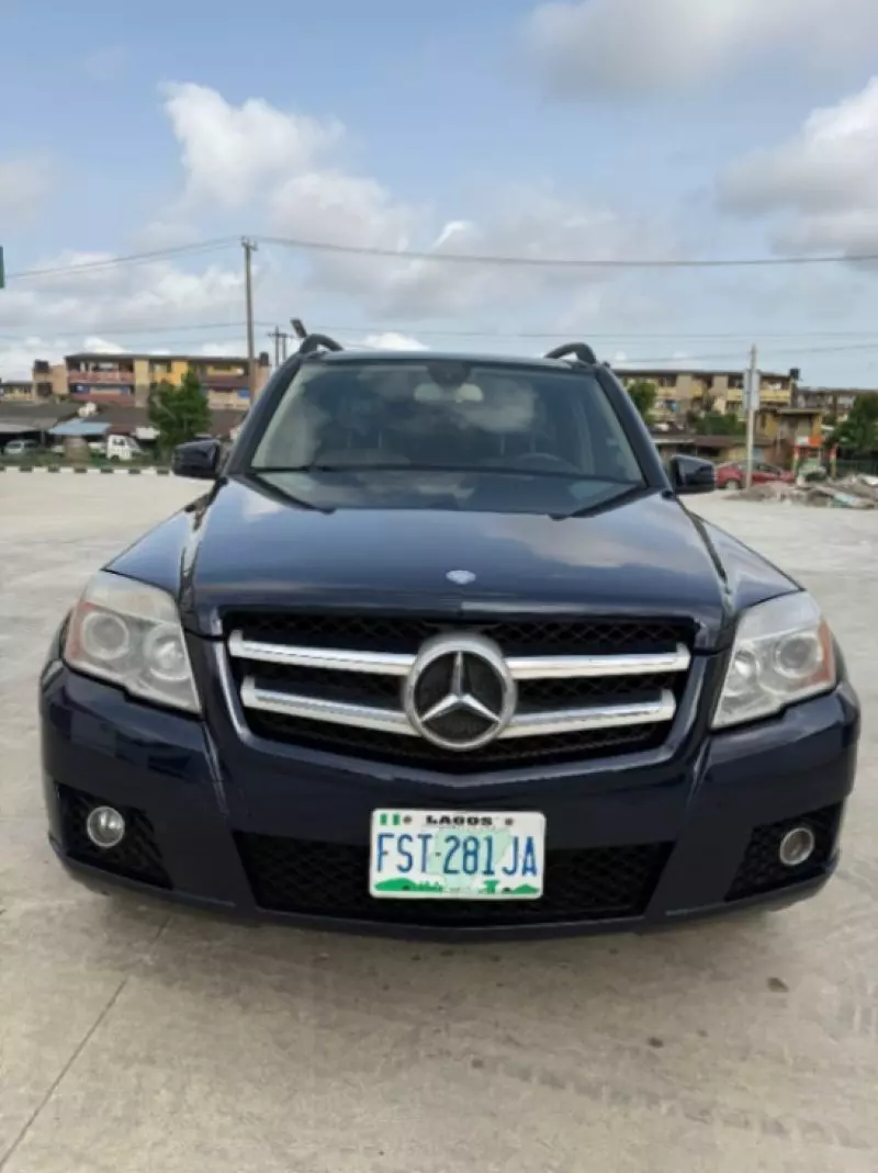 Mercedes-Benz GLK 350   - 2012