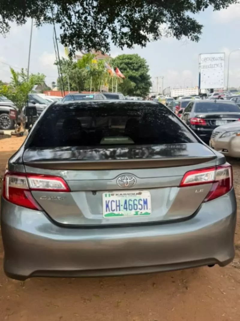 TOYOTA Camry   - 2012