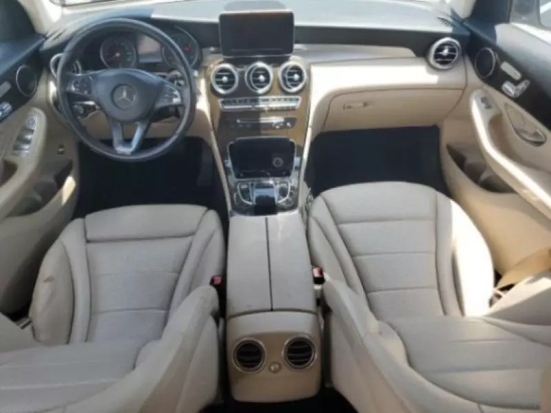 Mercedes-Benz GLC 300 - 2016