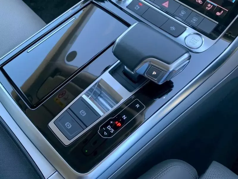 Audi Q8   - 2019
