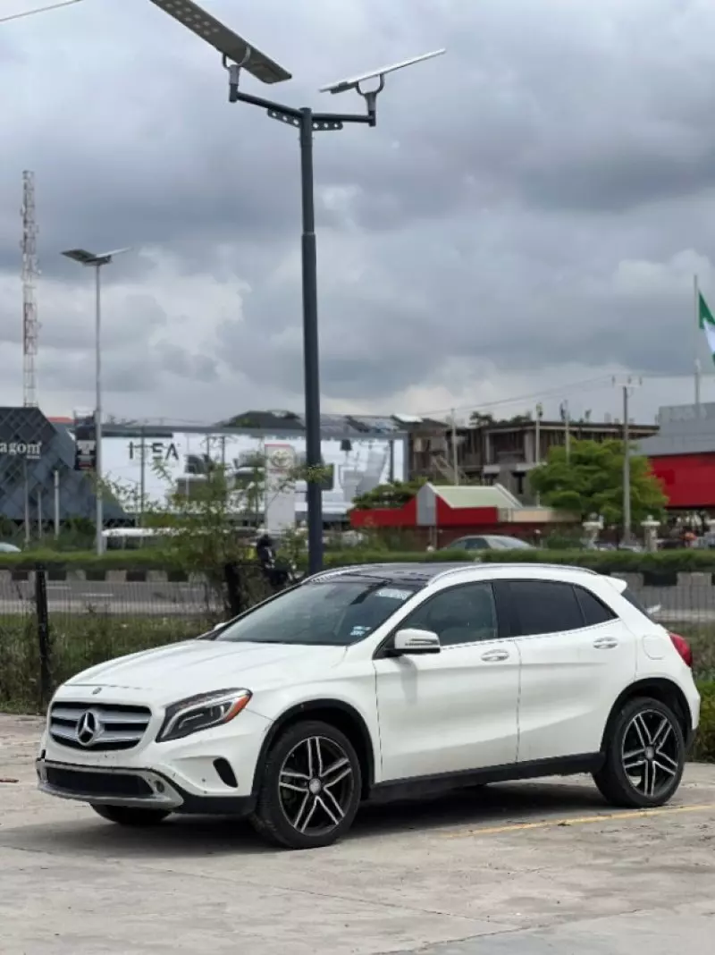 Mercedes-Benz GLA 250   - 2016