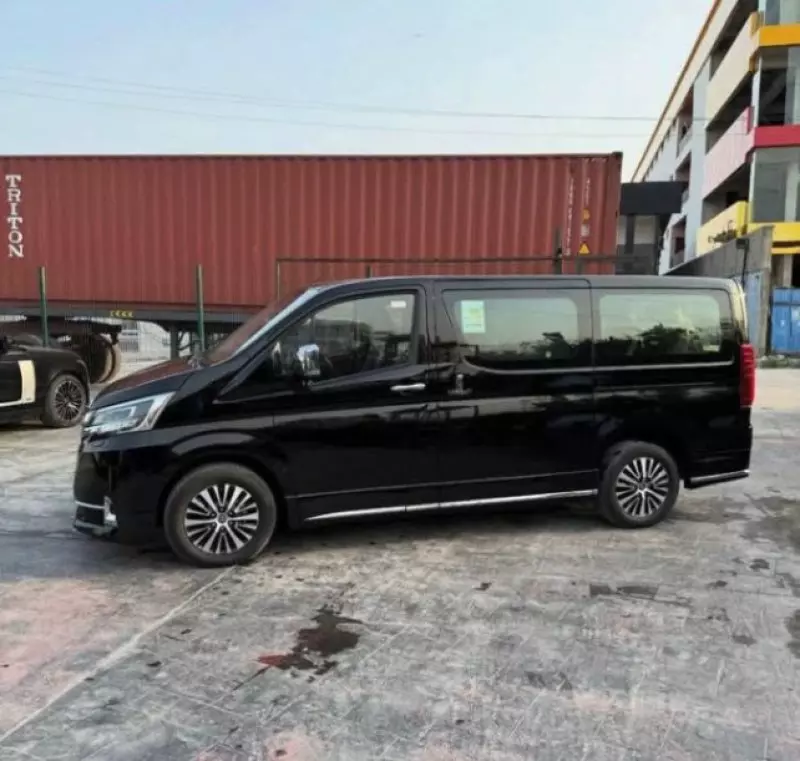 Toyota Granvia   - 2024
