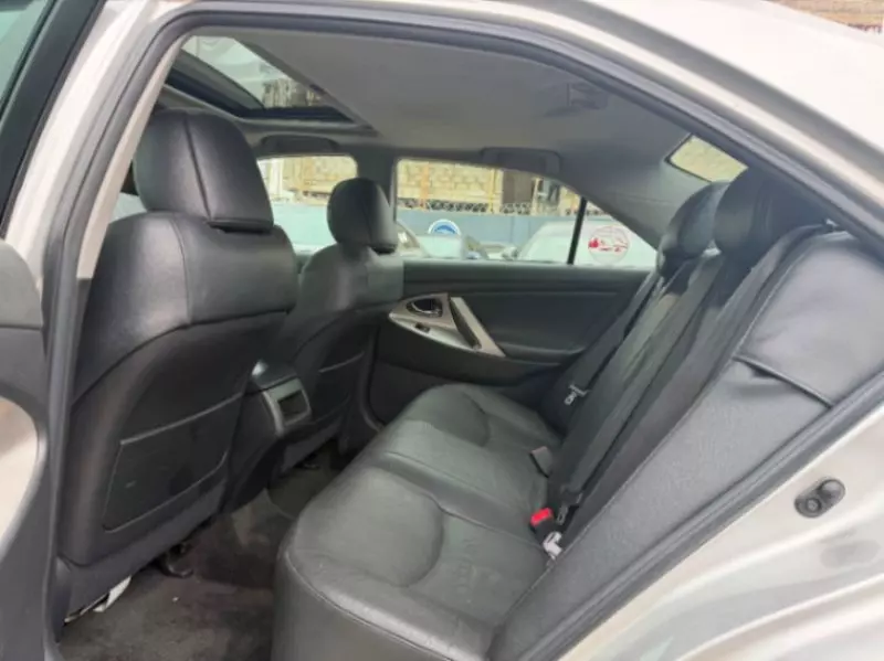 TOYOTA Camry   - 2010