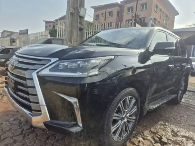 Lexus LX 570 - 2016