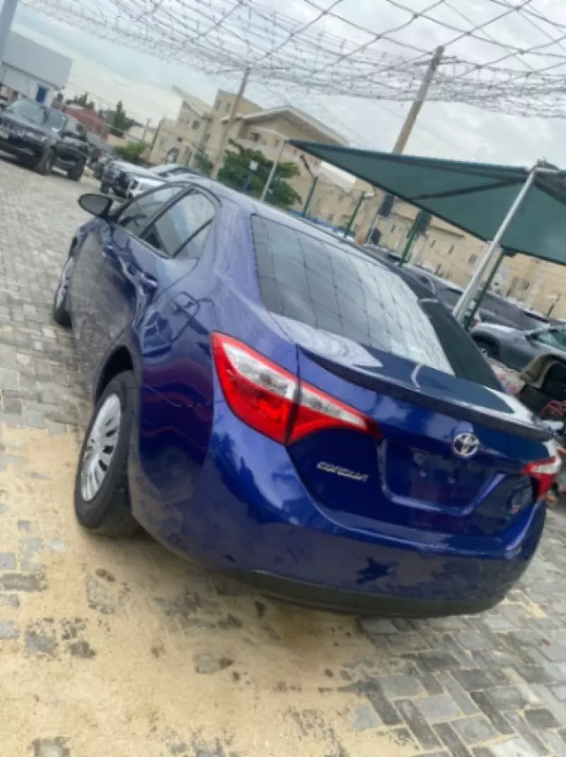 Toyota Corolla   - 2016