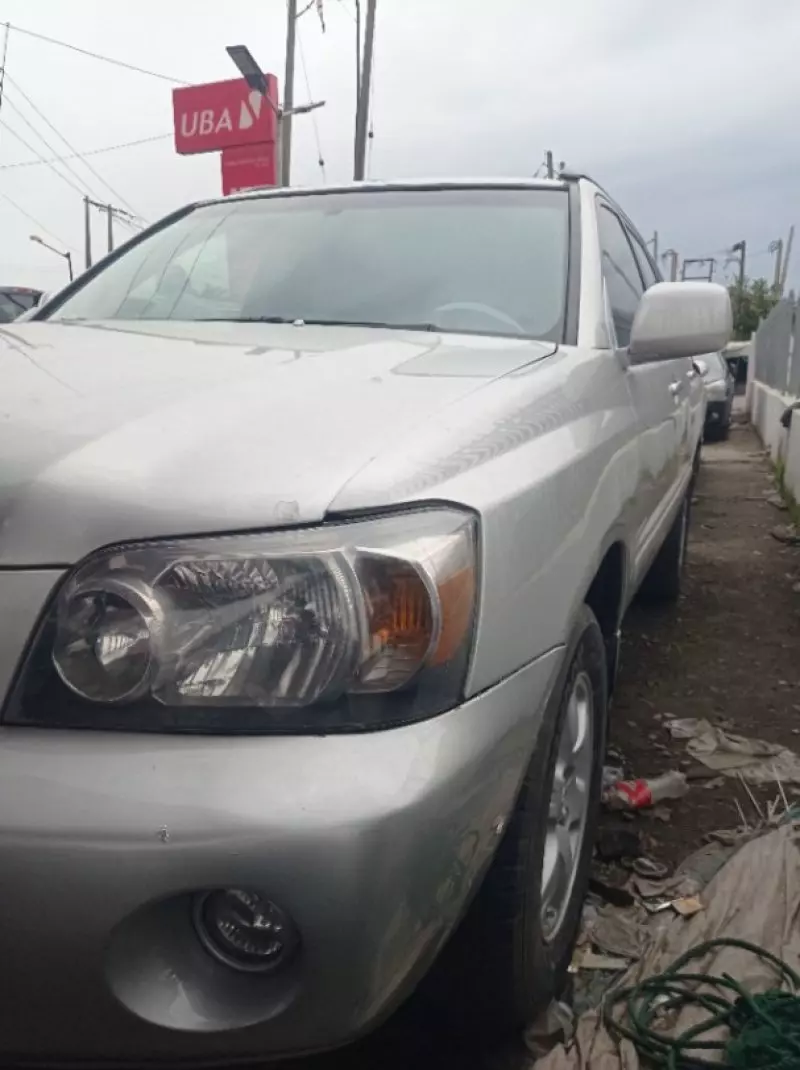Toyota Highlander   - 2004