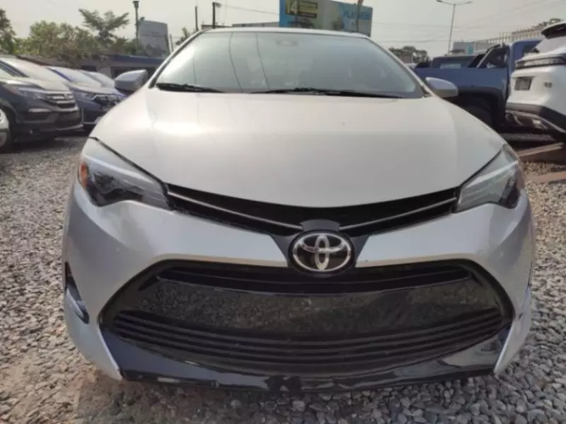 Toyota Corolla   - 2018