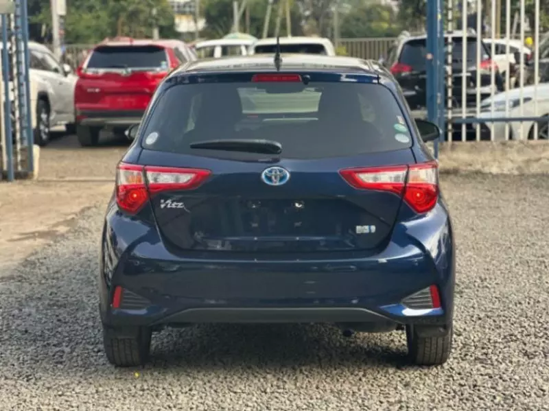 TOYOTA Vitz   - 2019
