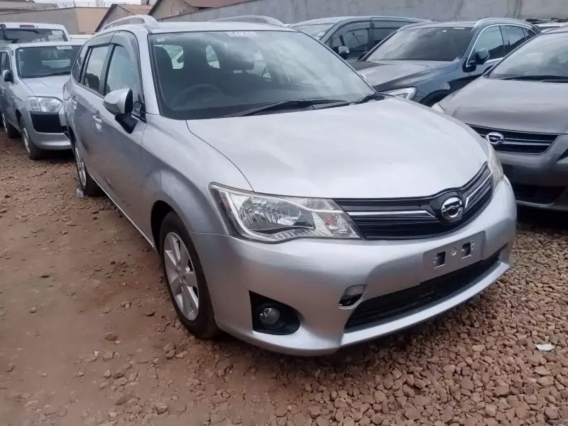 Toyota Fielder    - 2015