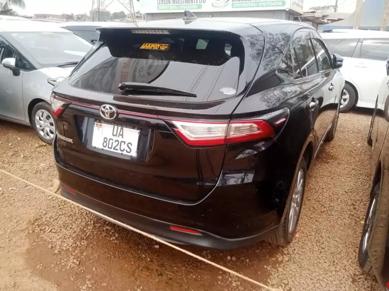 Toyota Harrier   - 2017