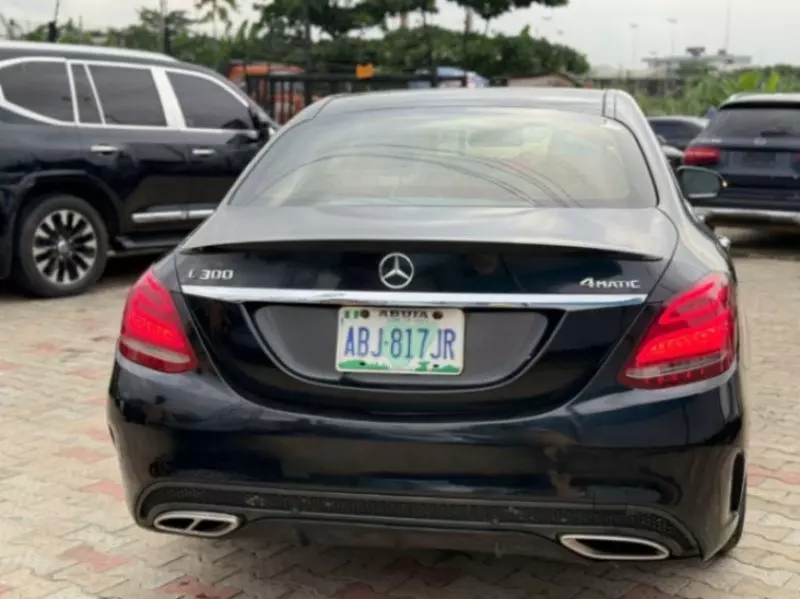 Mercedes-Benz C 300   - 2016