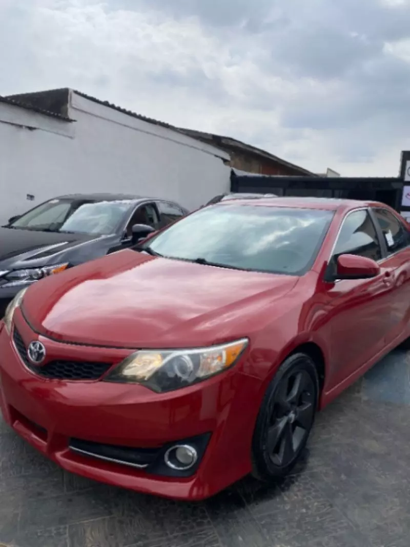 TOYOTA camry   - 2012