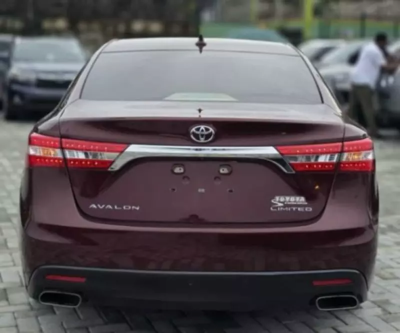 TOYOTA Avalon   - 2013
