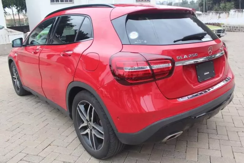 Mercedes-Benz GLA 250   - 2019