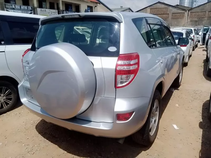 Toyota RAV 4   - 2012
