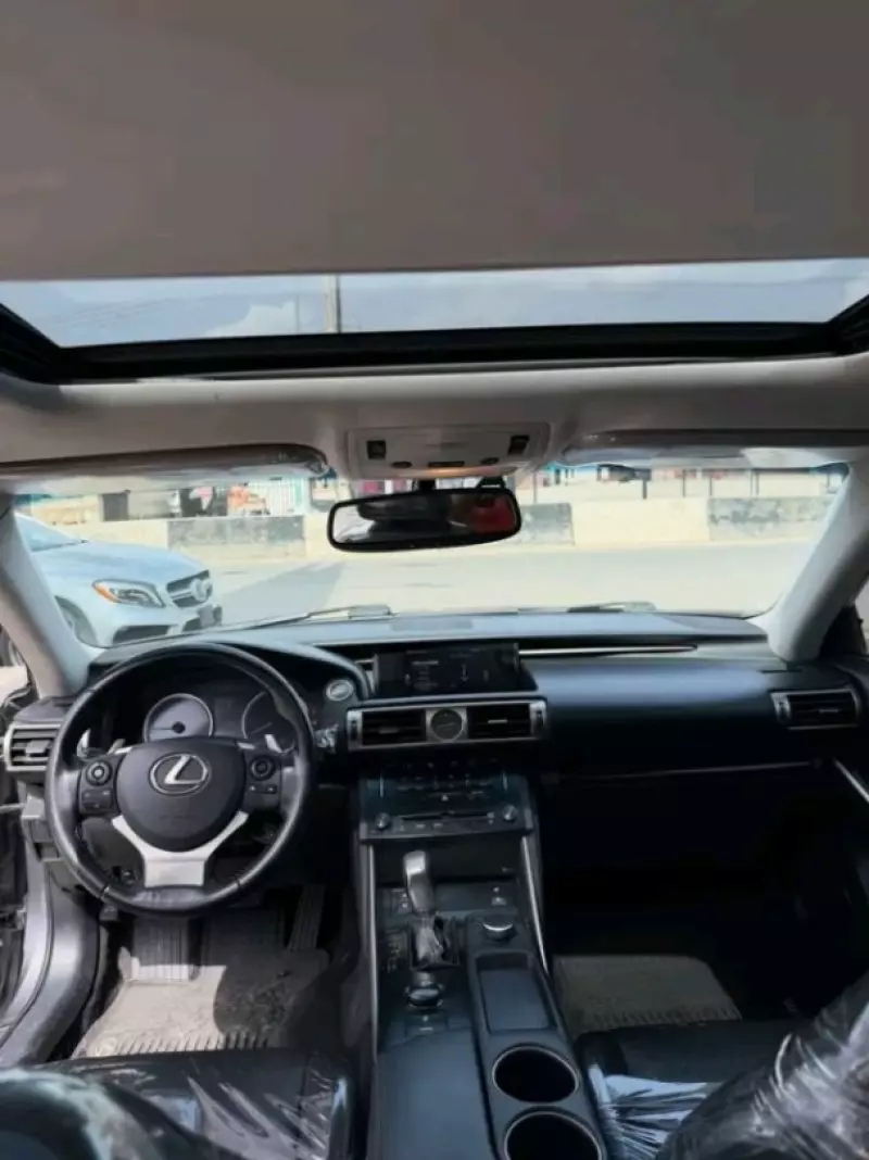 Lexus IS - 2014