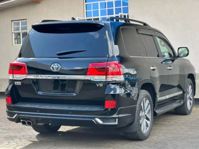 Toyota Landcruiser ZX   - 2019