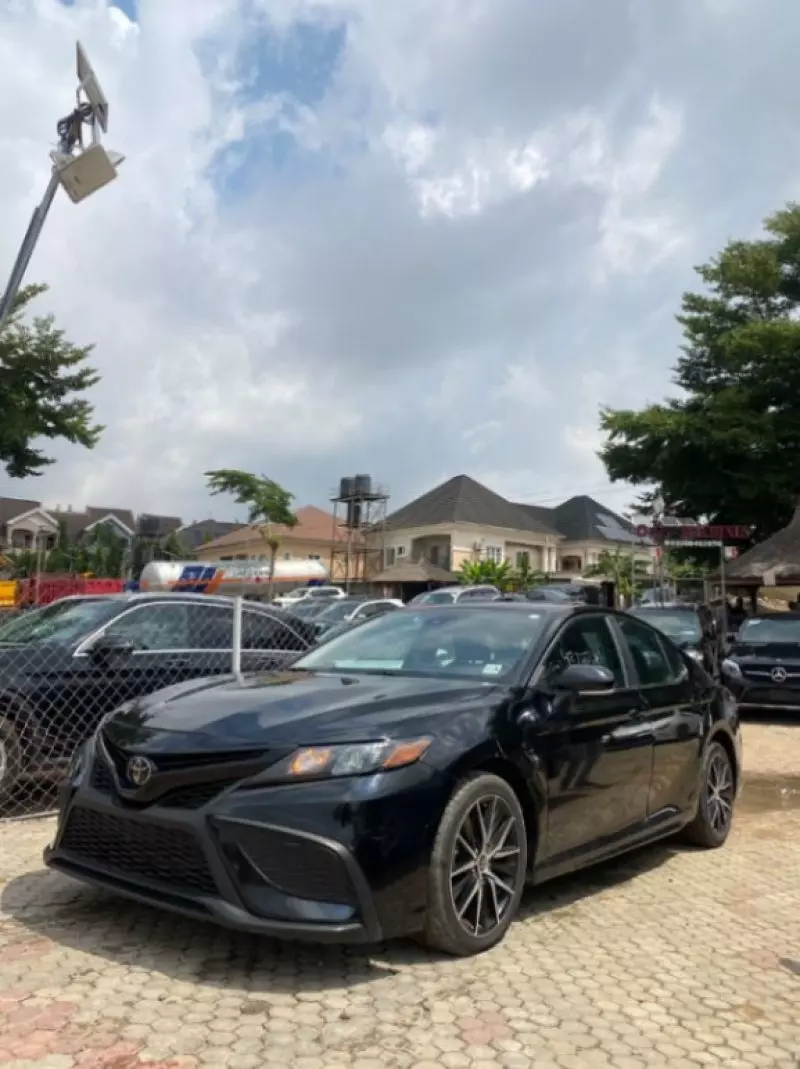 TOYOTA Camry   - 2023