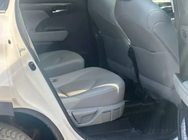 TOYOTA Highlander   - 2021