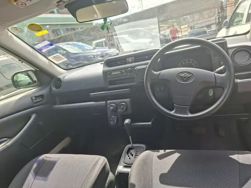 Toyota Probox    - 2017