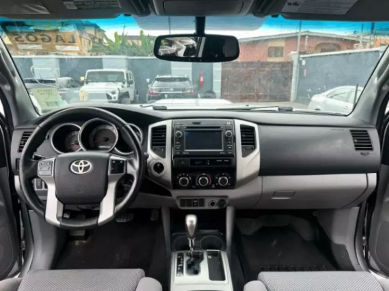 Toyota Tacoma   - 2012